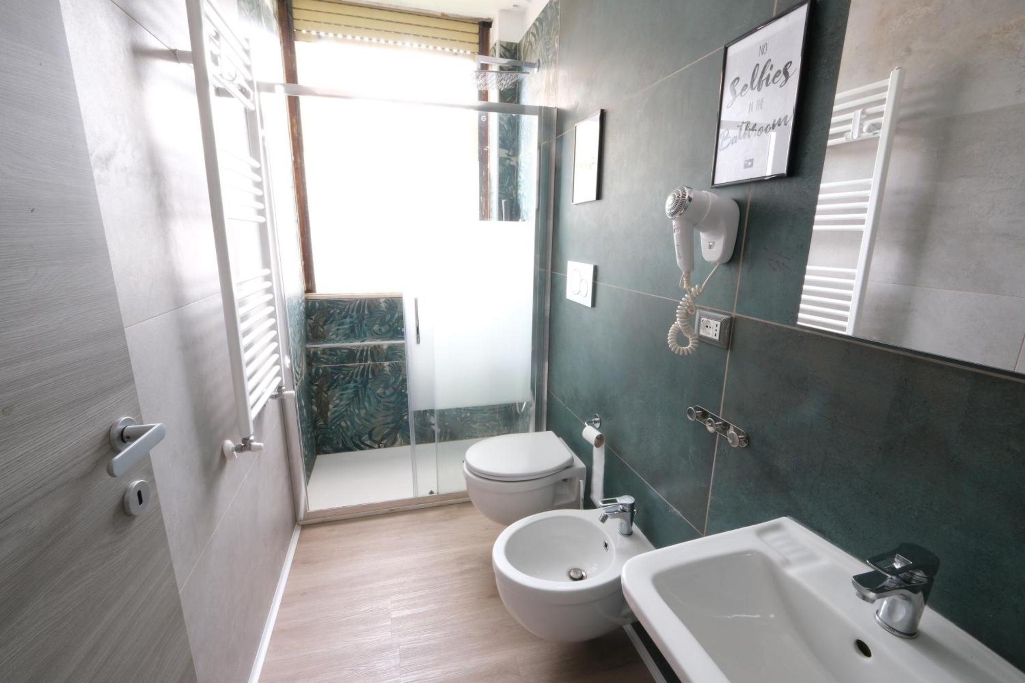 Hostel 3 Мілан Екстер'єр фото