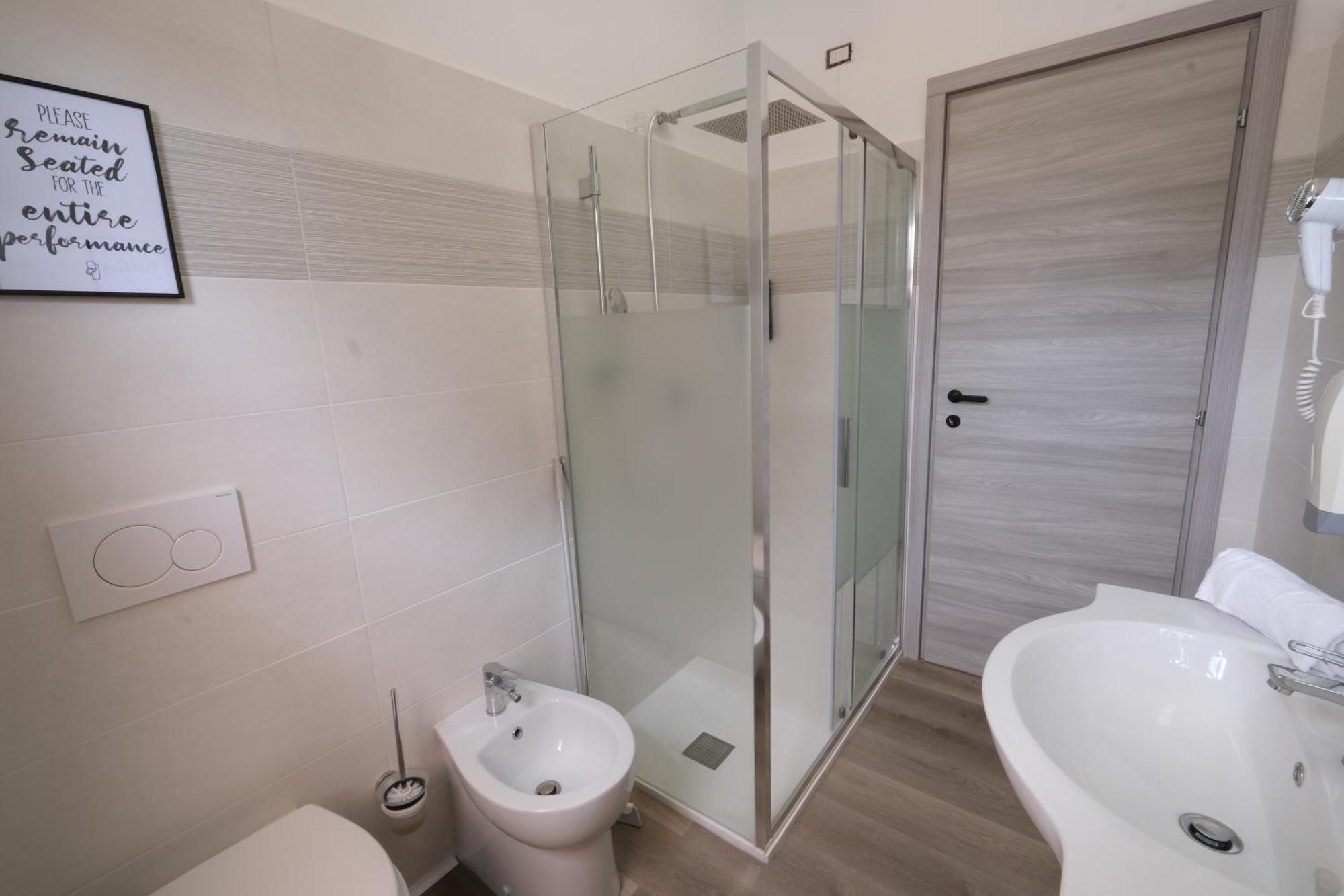 Hostel 3 Мілан Екстер'єр фото